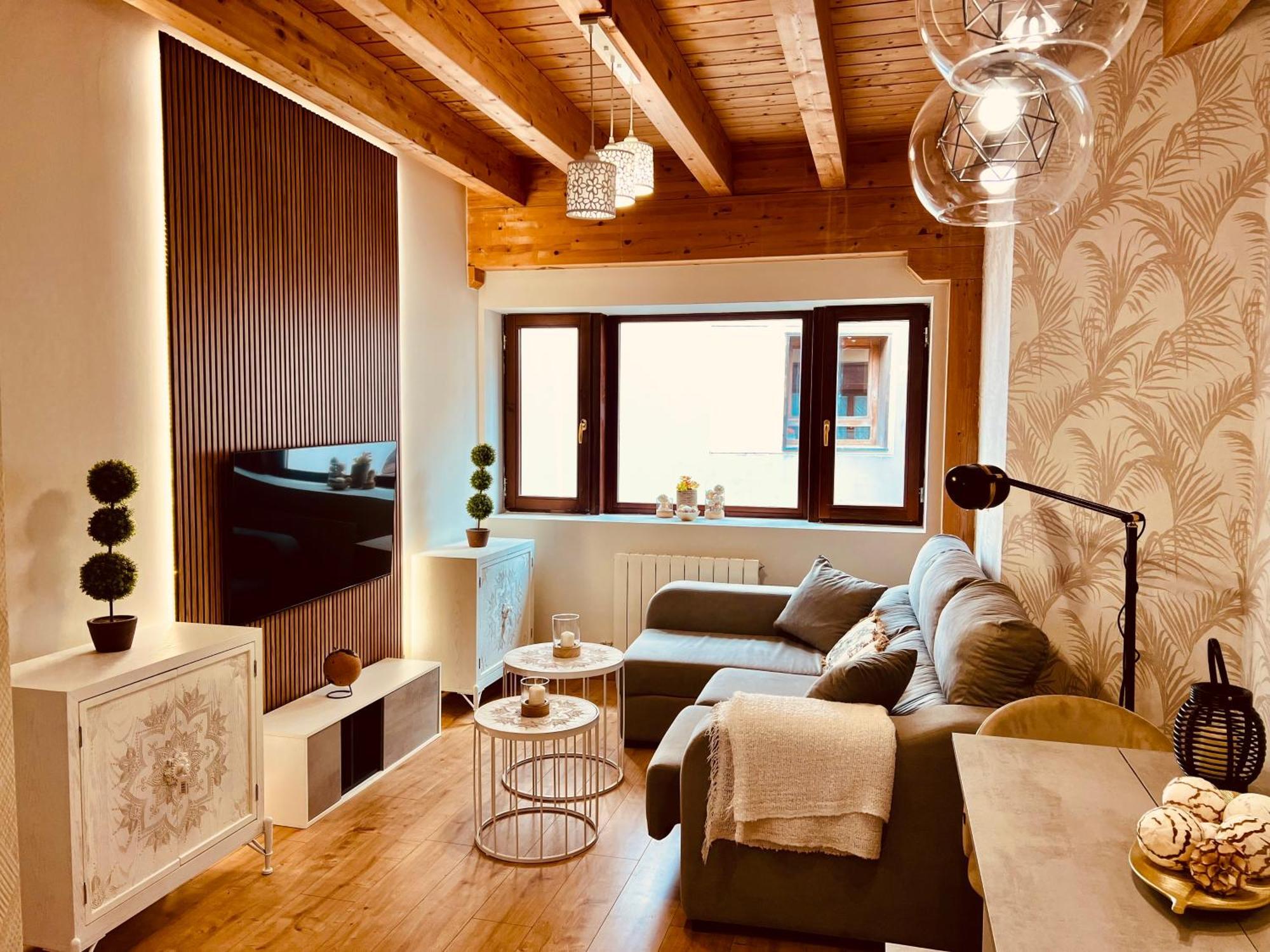 El Capricho De Claudia_ Apartamentos Burgos Catedral Eksteriør bilde